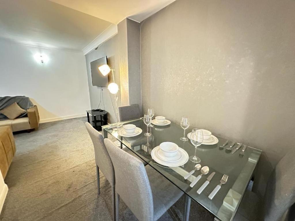 Two Bedroom Edgware Road * Londra